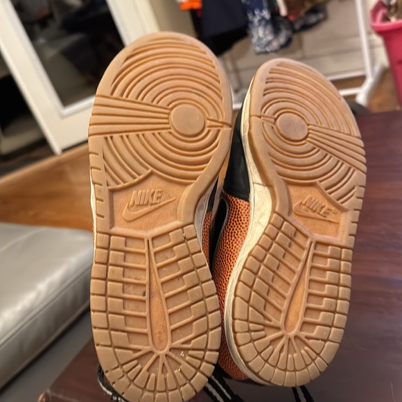 Nike 2008 orange basketball material youth size 6.5 - Picture 5 of 8